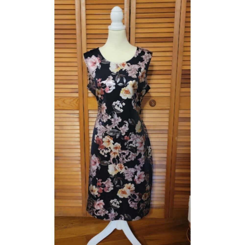 Olivia Matthews Size L Floral Dress